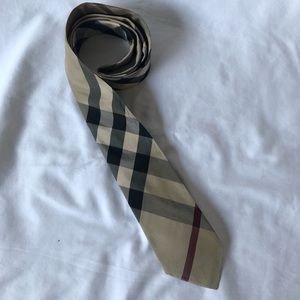 Burberry London Men’s Tie - classic plaid